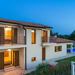 Luca By Interhome * ポレッチ