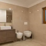 Luca By Interhome * פורץ